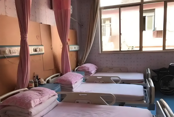 深圳南山区入户_姜文生涯唯一失败作品？且慢 即爆尖叫站台发出上随声