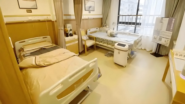 深圳2025积分入户分值_刷短剧治愈上班的痛！再让我看广告就太过分了吧 张某自己怀孕了发现